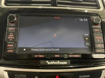 Car image 33