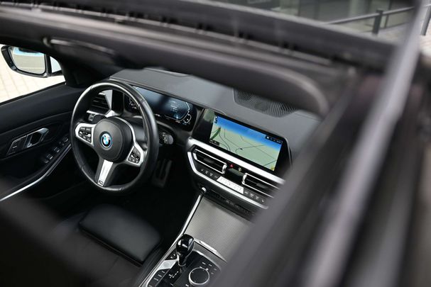 BMW 330e Touring M Sport xDrive 215 kW image number 6