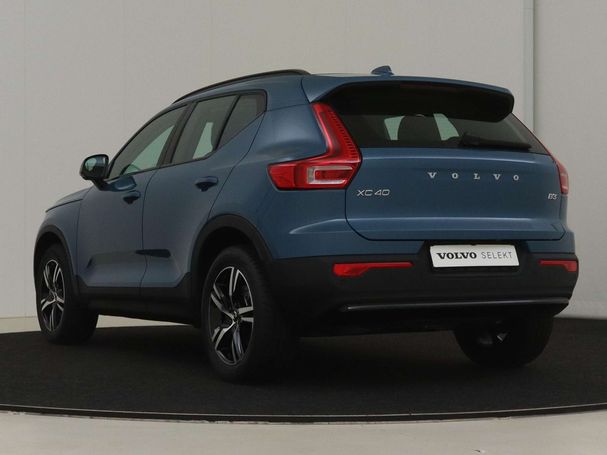 Volvo XC40 B3 Plus Dark 120 kW image number 2