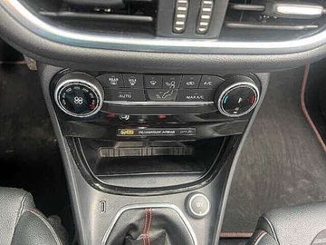 Car image 41