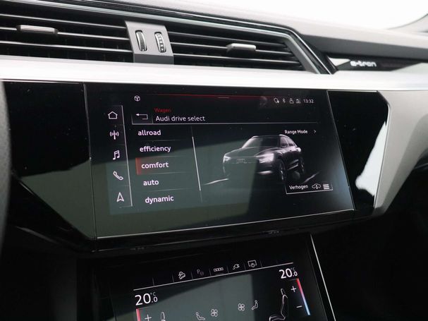 Audi Q8 55 quattro e-tron S-line 300 kW image number 35