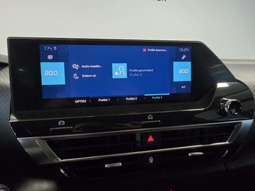 Car image 37