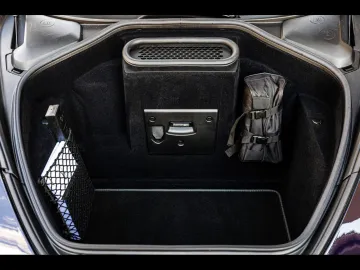 Car image 29