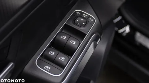 Car image 39