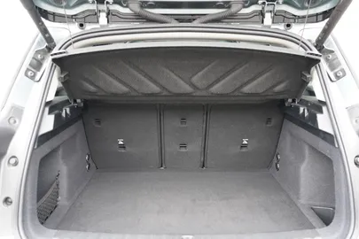 Car image 38