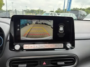 Car image 24