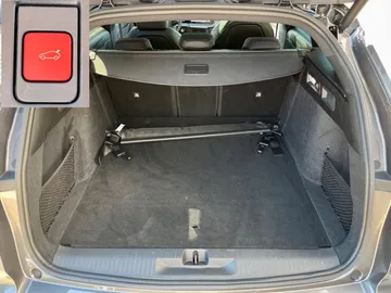 Car image 38