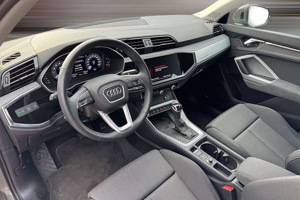 Audi Q3 35 TFSI S-line 110 kW image number 6