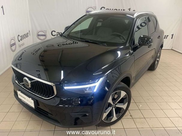 Volvo XC40 B3 Core 120 kW image number 1