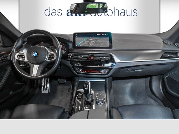 BMW 520i Touring 135 kW image number 11