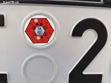 Car image 28