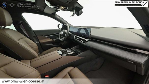 BMW 520d xDrive 145 kW image number 26