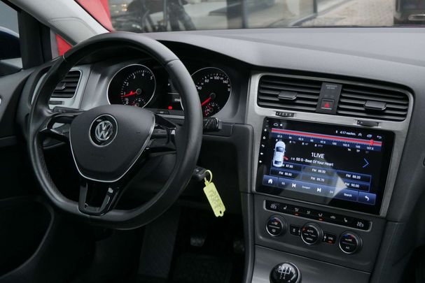 Volkswagen Golf 63 kW image number 15