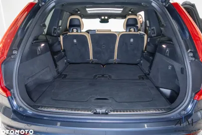 Car image 34