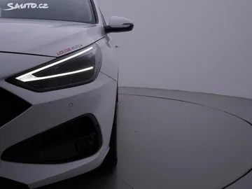 Car image 33