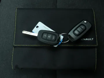 Car image 31