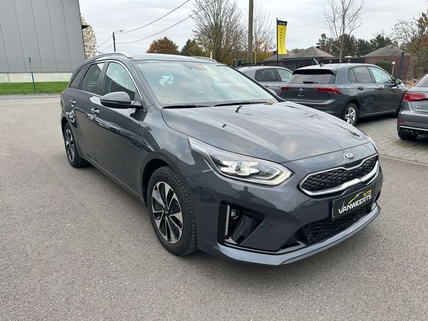 Kia Ceed 1.6 GDI Plug-in Hybrid 104 kW image number 2