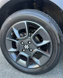 Car image 13