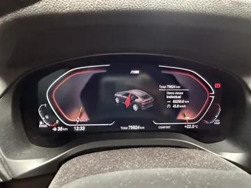 Car image 27