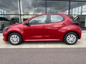 Car image 5