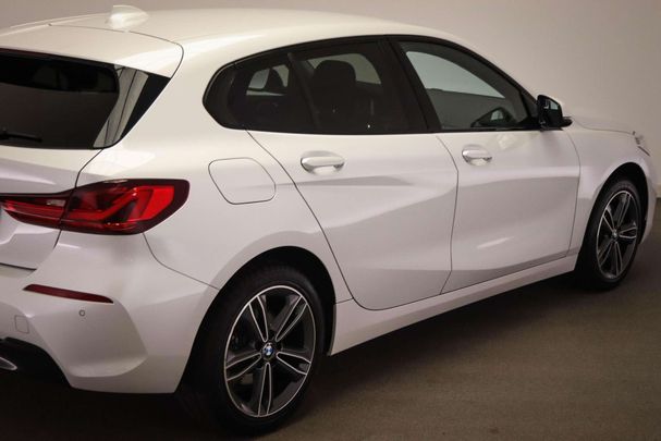 BMW 118i 100 kW image number 17