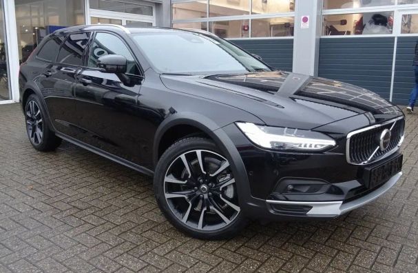 Volvo V90 Cross Country AWD B5 184 kW image number 2