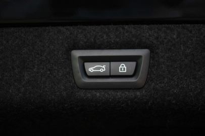 Car image 41