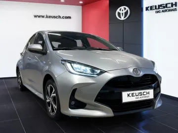 Car image 18