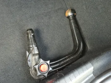 Car image 36