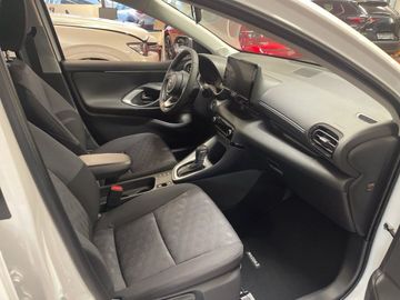 Car image 5