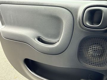 Car image 24