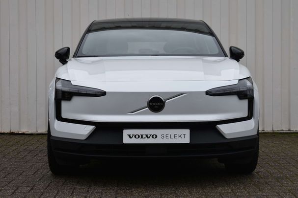 Volvo EX30 Extended Range 69 kWh 200 kW image number 2