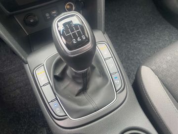 Car image 30