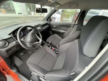 Car image 10