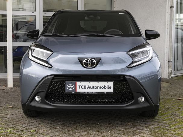 Toyota Aygo X 1.0 53 kW image number 2