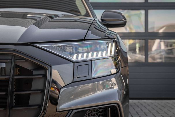 Audi Q8 55 TFSIe quattro 280 kW image number 8