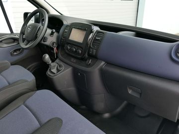 Car image 32