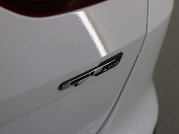 Car image 33