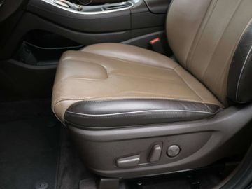 Car image 41