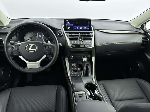 Lexus NX 300 h AWD 145 kW image number 3