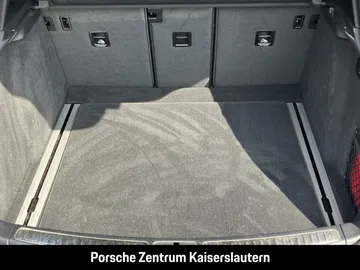 Car image 49
