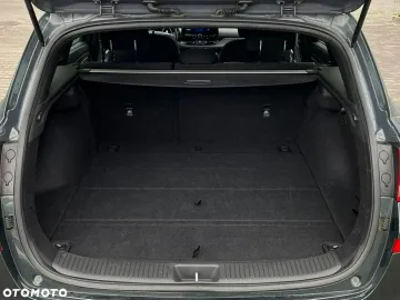Car image 38