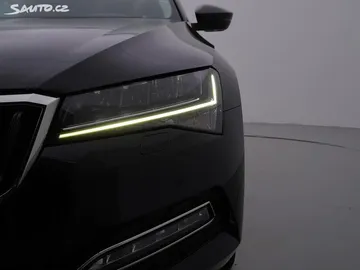 Car image 36