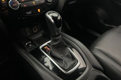 Car image 27