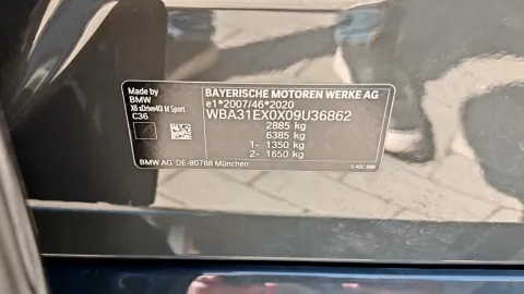 Car image 31