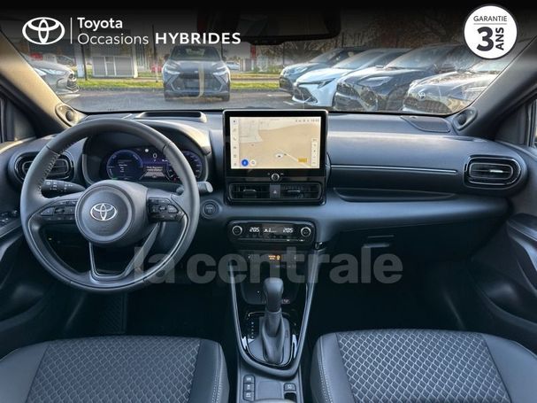 Toyota Yaris Hybrid 85 kW image number 8