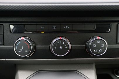 Car image 36