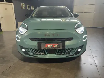 Car image 36