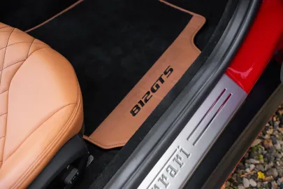 Car image 49