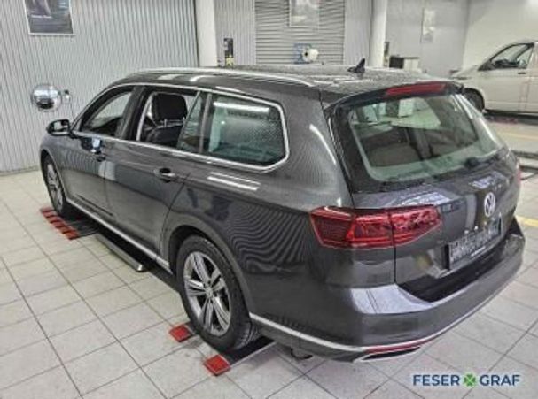 Volkswagen Passat Variant Elegance DSG 110 kW image number 2